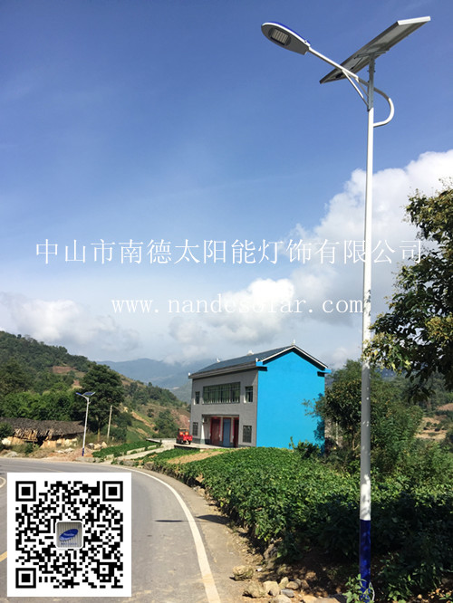 重庆巫山太阳能路灯+景观灯项目