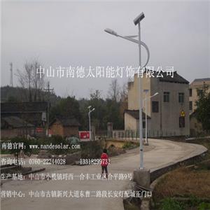 西藏太阳能路灯工程案例
