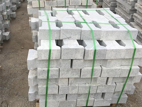 盘锦路边石【金腾达石材】18841603505 15004203553