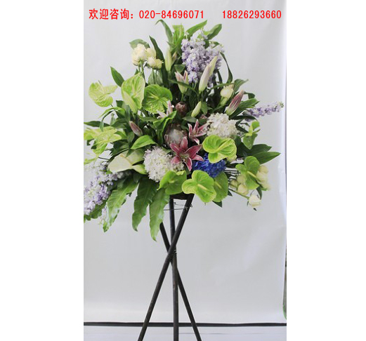 专业的三脚花架花篮|价位合理的三脚木架花篮/花友集就在花友集