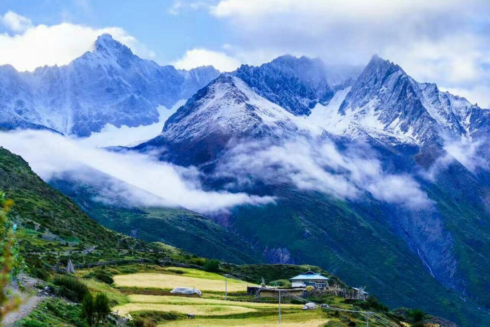 咨询四川云南线路活动策划/成都苍狼户外