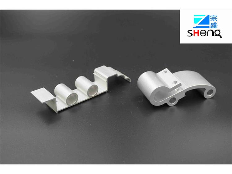 宗盛器提供潍坊地区优质业铝型材:源外壳图片一