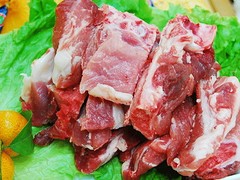 華龍雙匯冷鮮肉——采購報價合理的雙匯冷鮮肉就找曉陽雙匯冷鮮肉中轉(zhuǎn)站