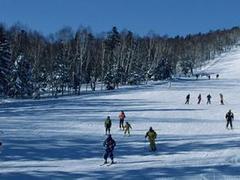 河北滑雪場(chǎng)|邢臺(tái)提供可信賴的愛(ài)情山滑雪場(chǎng)