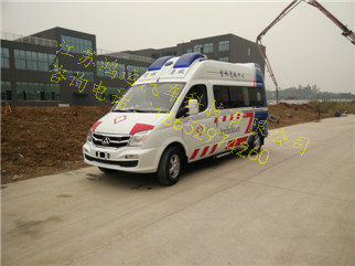 供應HYD5030XJHA1D4大通短軸救護車