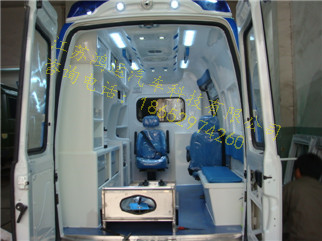 供應！HYD5041XJHA3D4大通模具型救護車原始圖片3