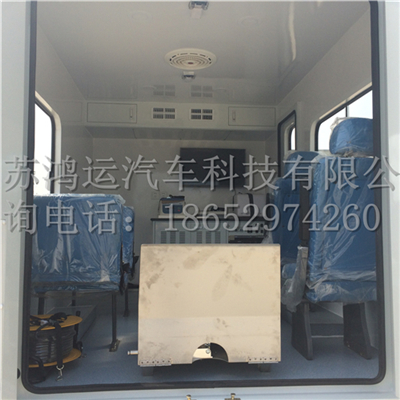 供應！依維柯四驅方艙救護車原始圖片2