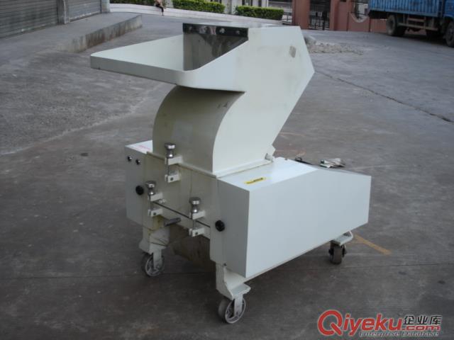 強力塑料粉碎機