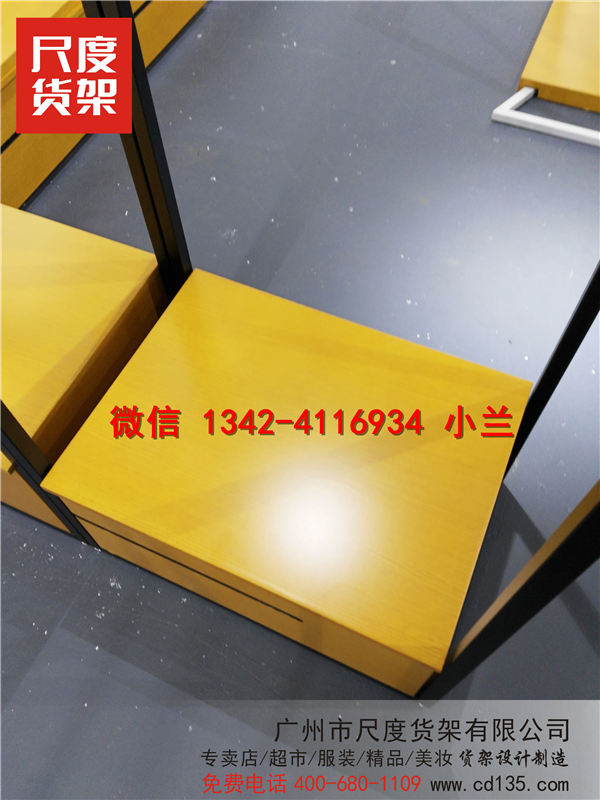 快時(shí)尚女裝指定貨架供應(yīng)商，快時(shí)尚DM女裝貨架，尺度貨架供應(yīng)