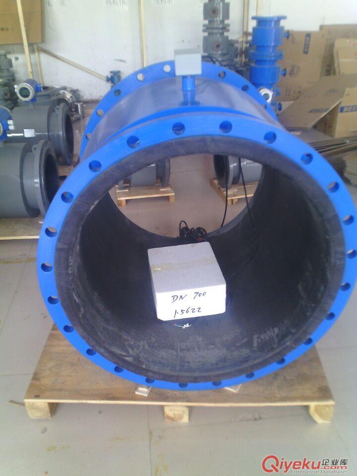 供應(yīng)DN100鹽水流量計 鈦電極防腐型鹽水流量計