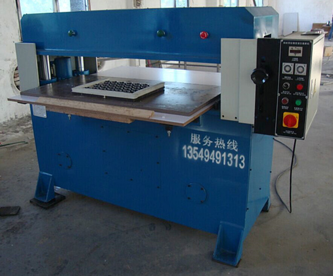HX-4012EPE裁床廠家tj供應(yīng)珍珠棉裁斷機(jī)，北京恒翔EPE裁床