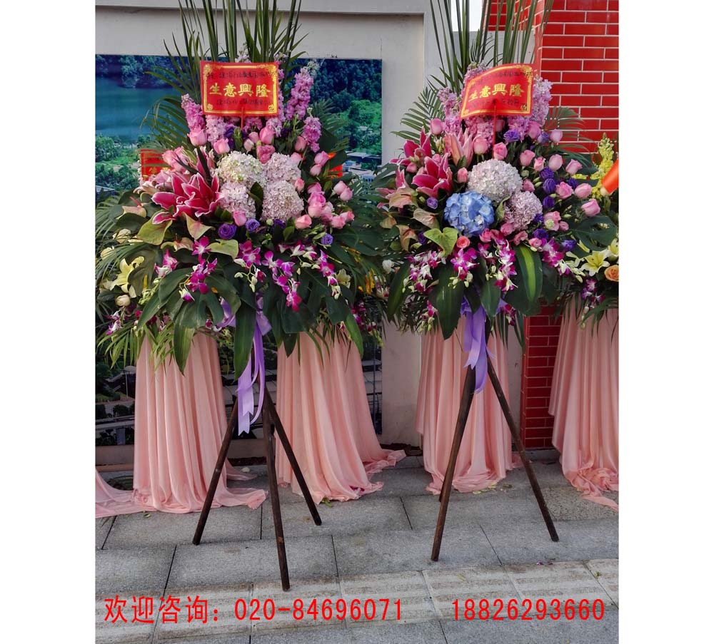 廣州鮮花預(yù)定——長(zhǎng)期供應(yīng)三腳木架花籃/花友集