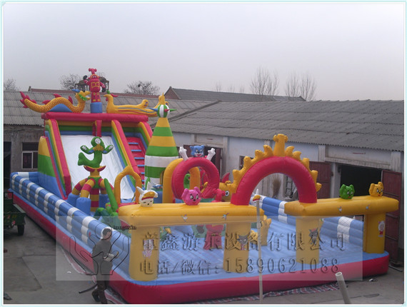 廠家低價促銷兒童游樂滑梯充氣跳跳床兒童拓展訓(xùn)練設(shè)備