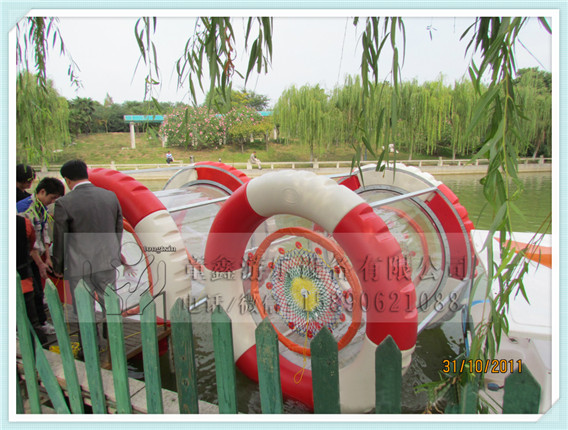 廠家促銷(xiāo)水上充氣滾筒球水上跑步筒可定制原始圖片2
