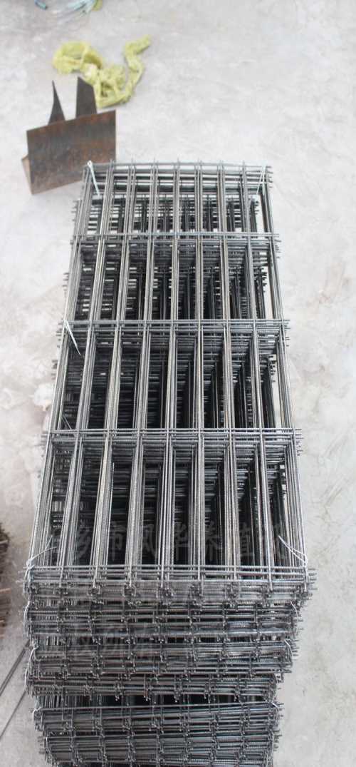 水泥漏糞板模具廠家-養(yǎng)豬漏糞板模具廠家