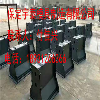 隔离墩模具,隔离墩钢模具,水泥隔离墩模具