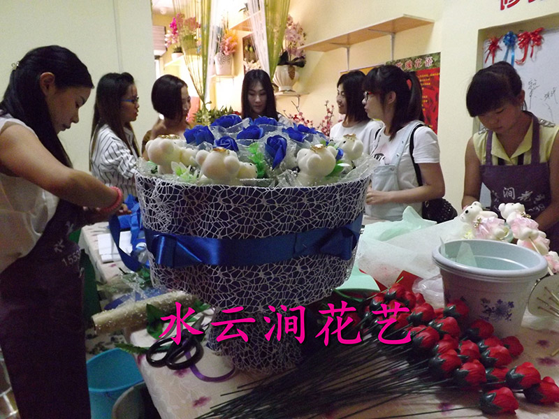 插花學(xué)校哪家有 想要插花培訓(xùn)就到水云澗