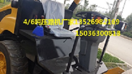 4噸單鋼輪振動壓路機原始圖片2