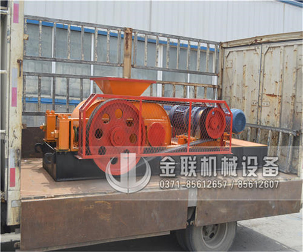 新型珍珠巖粉碎機(jī)價(jià)格.金聯(lián)機(jī)械.珍珠巖粉碎機(jī)優(yōu)勢
