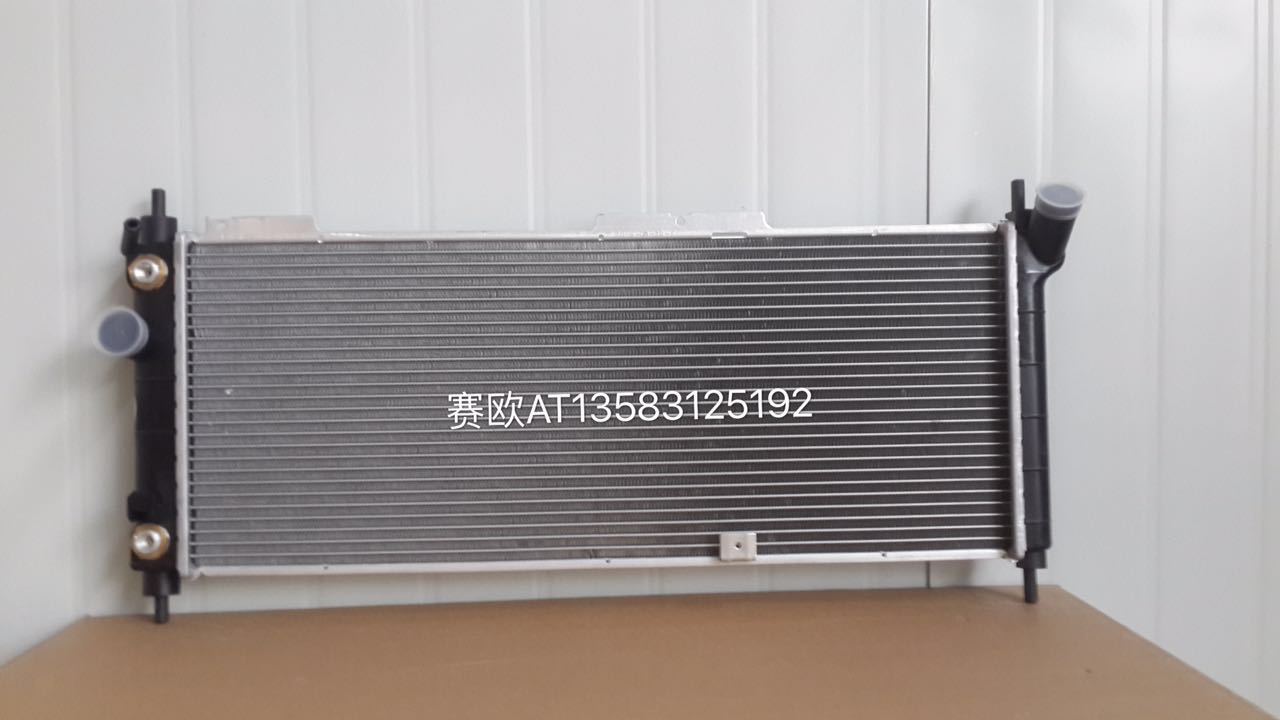 汽車散熱器低價批發 供應專業的汽車散熱器