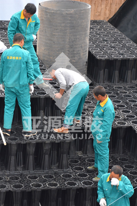 鄭州廠家批發柱狀PP雨水收集模塊 透水性強 運輸便捷