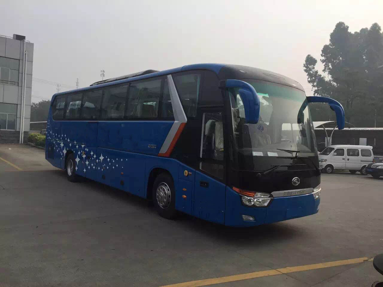 公司旅游企業年會深圳大巴租賃原始圖片3