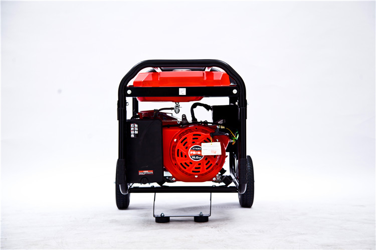 5000瓦小型汽油發(fā)電機(jī)原始圖片3