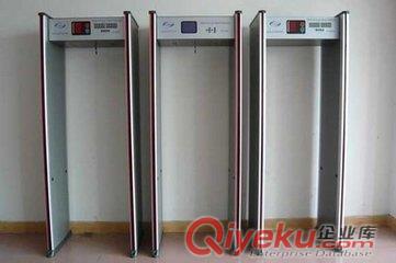 西安安檢門QF802經(jīng)濟(jì)適用型金屬探測門出租