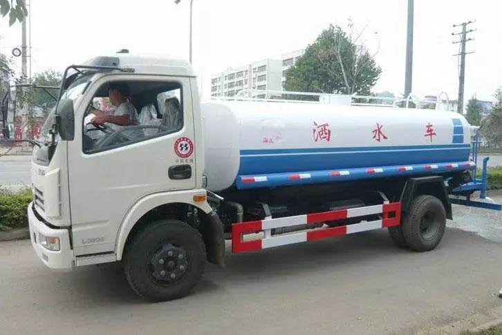 大型灑水車型號(hào)|山東益家機(jī)械