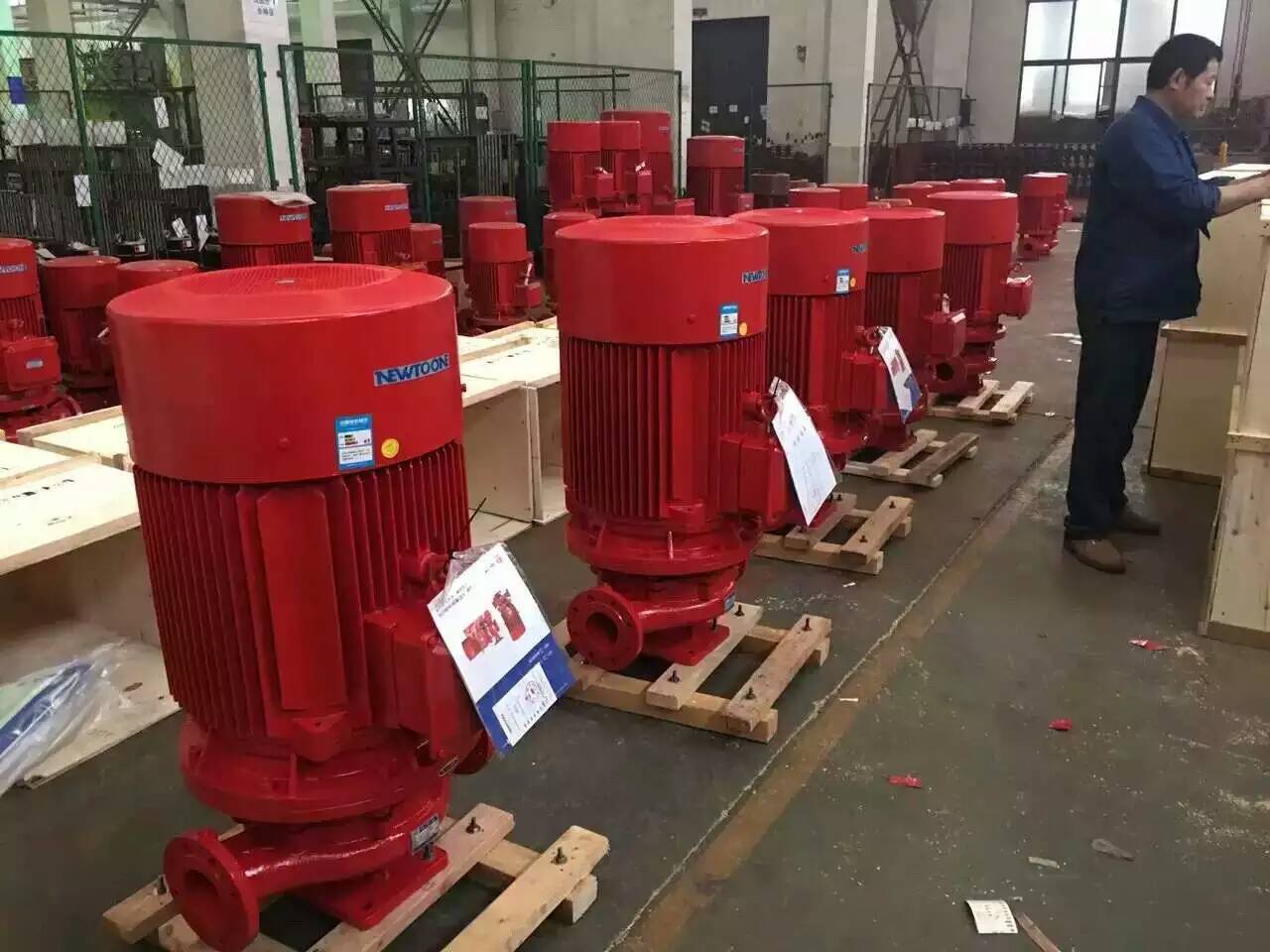 立式管道泵廠家_立式管道泵臥式直聯(lián)泵價(jià)格_鑫峰泵業(yè)