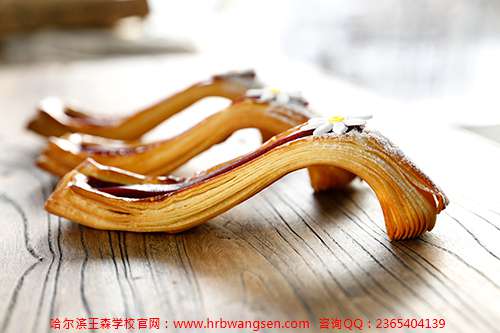 法式面包三大經典之一的可頌 哈爾濱王森學校告訴你它的來歷